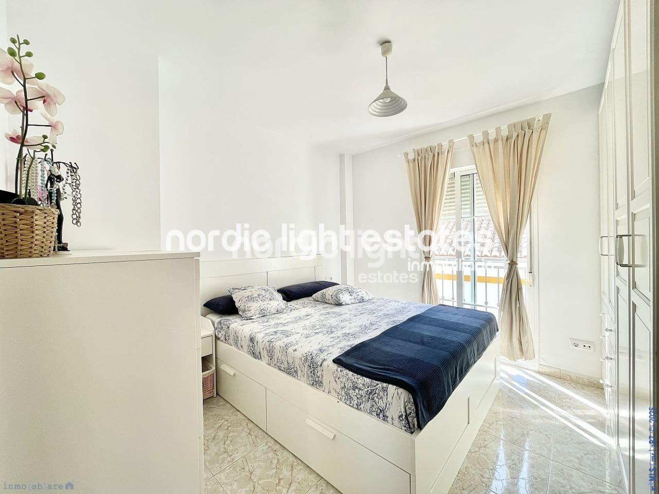 3 soveværelse Semi-Rækkehus til salg i Torrox med garage - € 269.000 (Ref: 9293821)