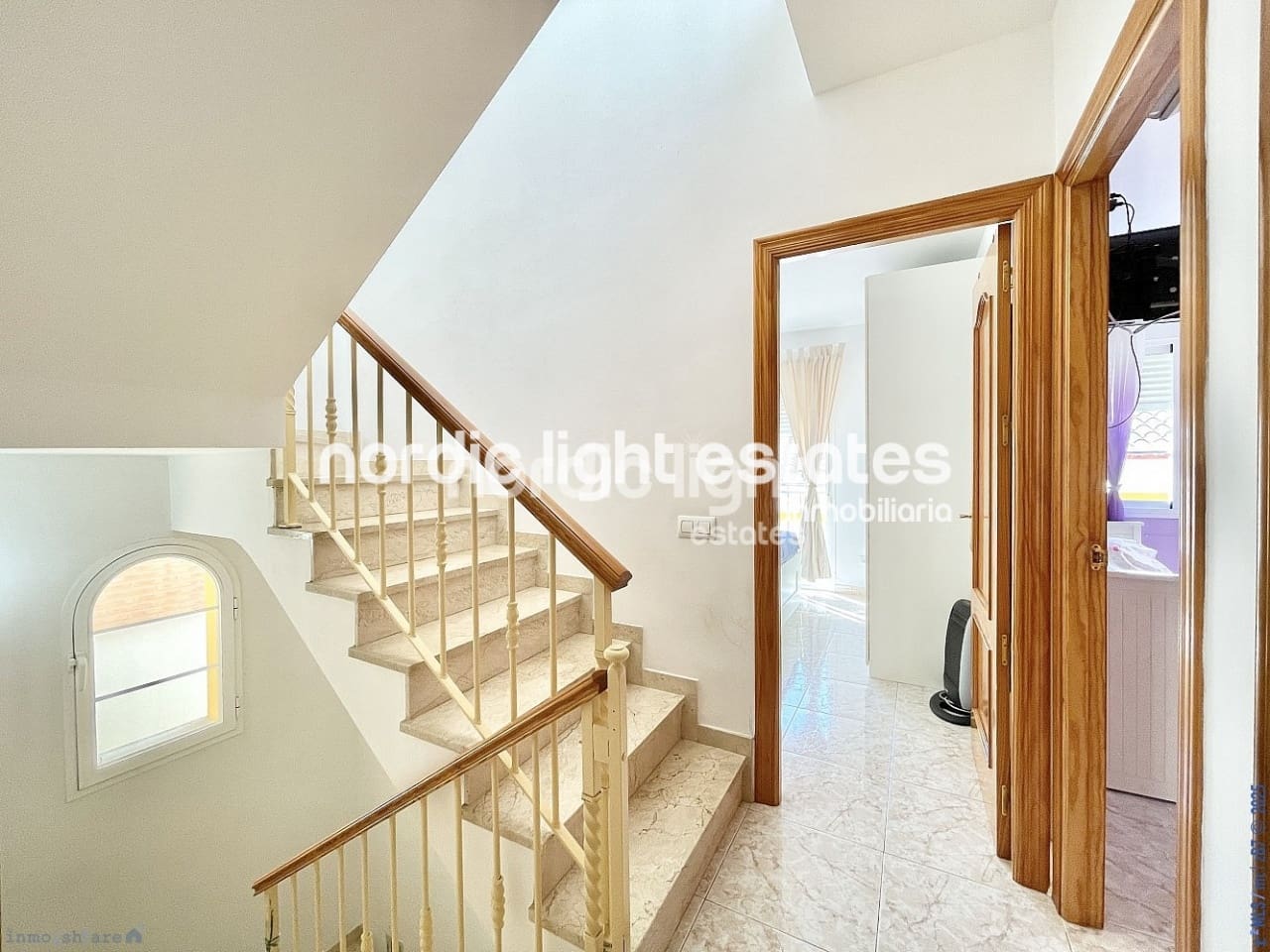 3 soveværelse Semi-Rækkehus til salg i Torrox med garage - € 269.000 (Ref: 9293821)