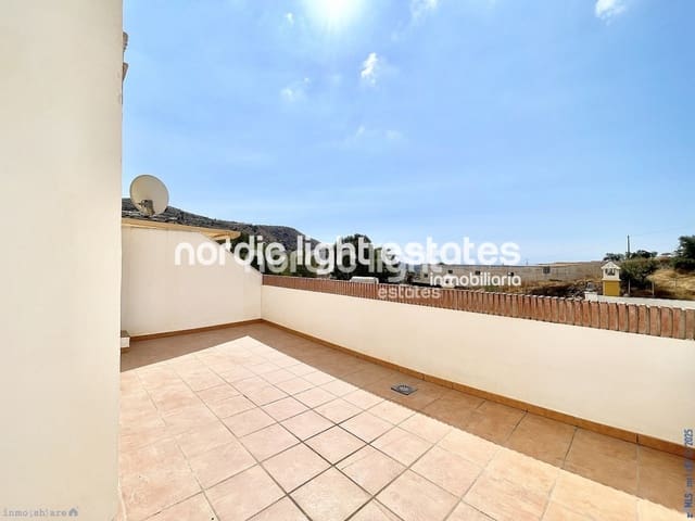 3 soveværelse Semi-Rækkehus til salg i Torrox med garage - € 269.000 (Ref: 9293821)