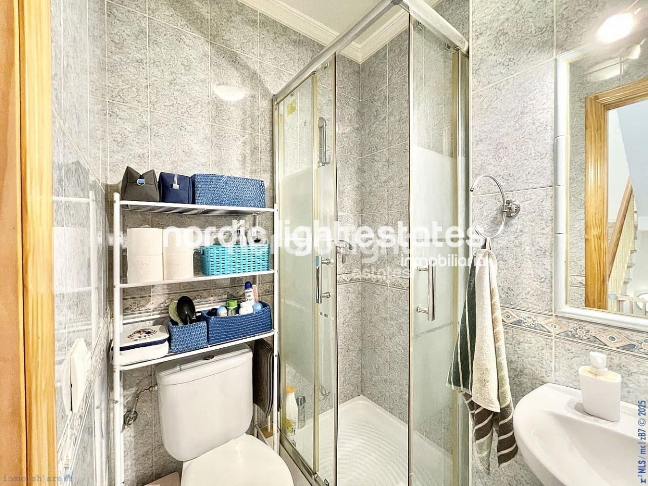 3 soveværelse Semi-Rækkehus til salg i Torrox med garage - € 269.000 (Ref: 9293821)