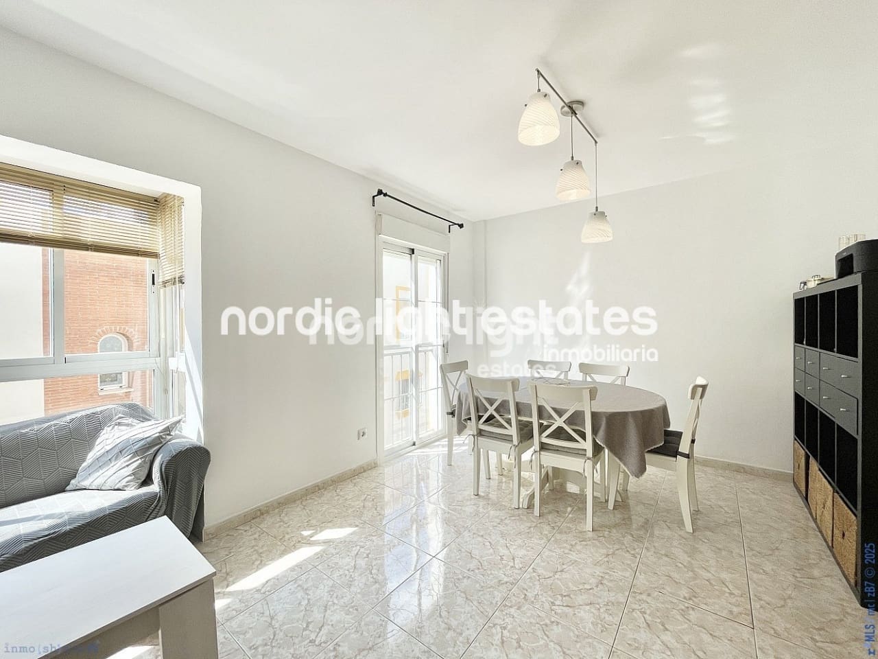 3 soveværelse Semi-Rækkehus til salg i Torrox med garage - € 269.000 (Ref: 9293821)