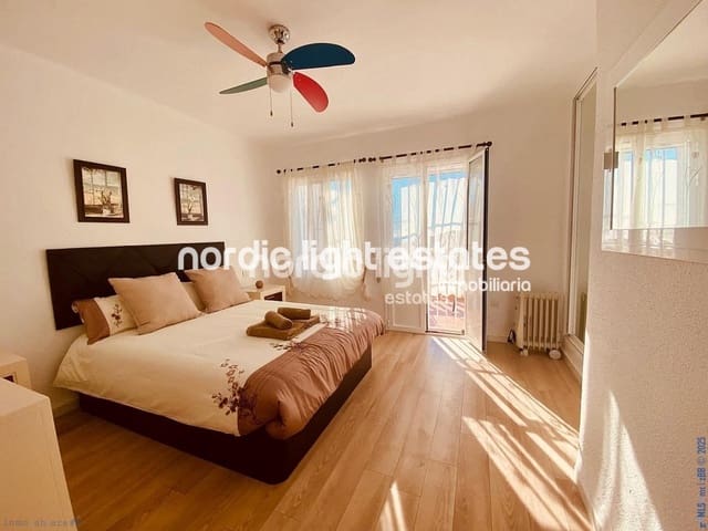 2 soveværelse Semi-Rækkehus til salg i Nerja med swimmingpool garage - € 330.000 (Ref: 9311420)