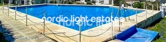 2 soveværelse Semi-Rækkehus til salg i Nerja med swimmingpool garage - € 330.000 (Ref: 9311420)