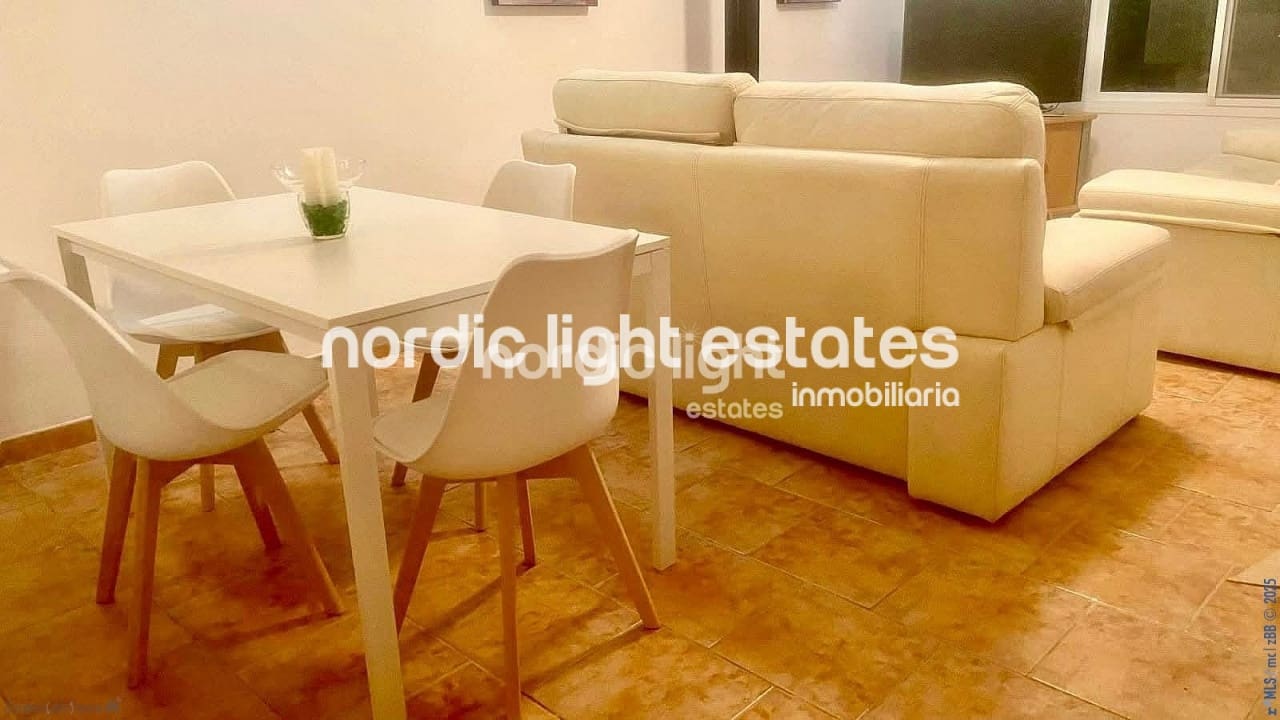 2 soveværelse Semi-Rækkehus til salg i Nerja med swimmingpool garage - € 330.000 (Ref: 9311420)