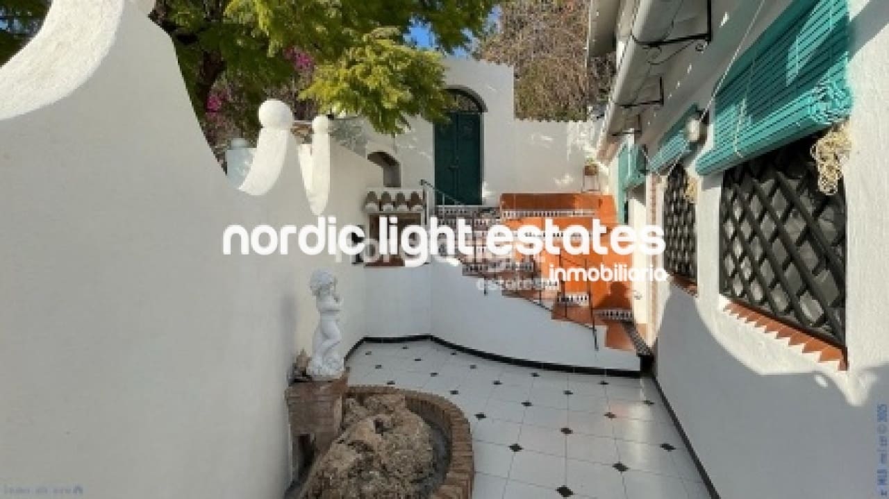 6 soverom Villa til salgs i Frigiliana med svømmebasseng garasje - € 1 250 000 (Ref: 9314419)