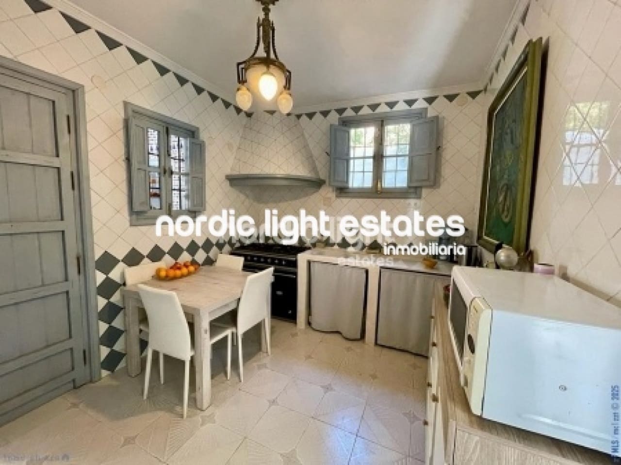 6 soverom Villa til salgs i Frigiliana med svømmebasseng garasje - € 1 250 000 (Ref: 9314419)