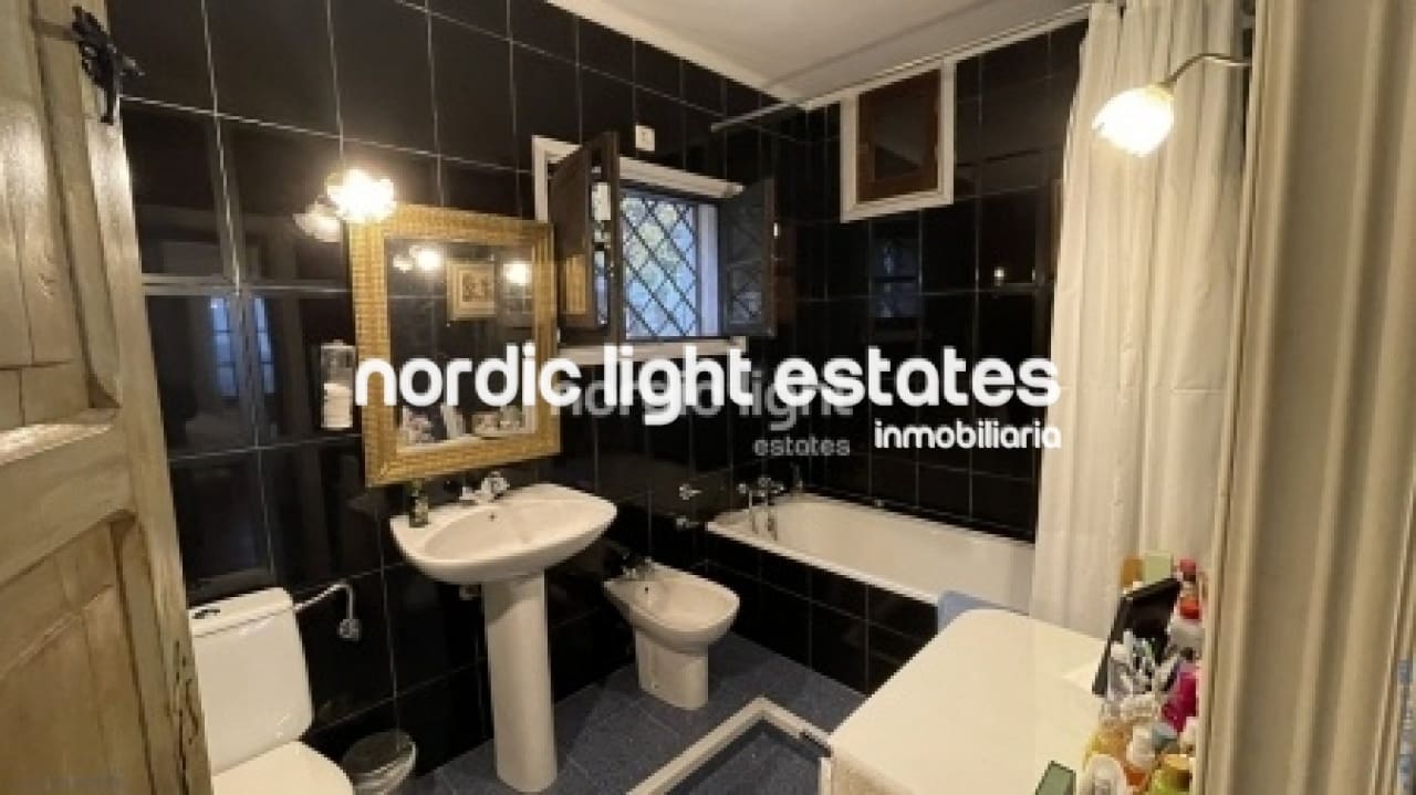 6 soverom Villa til salgs i Frigiliana med svømmebasseng garasje - € 1 250 000 (Ref: 9314419)