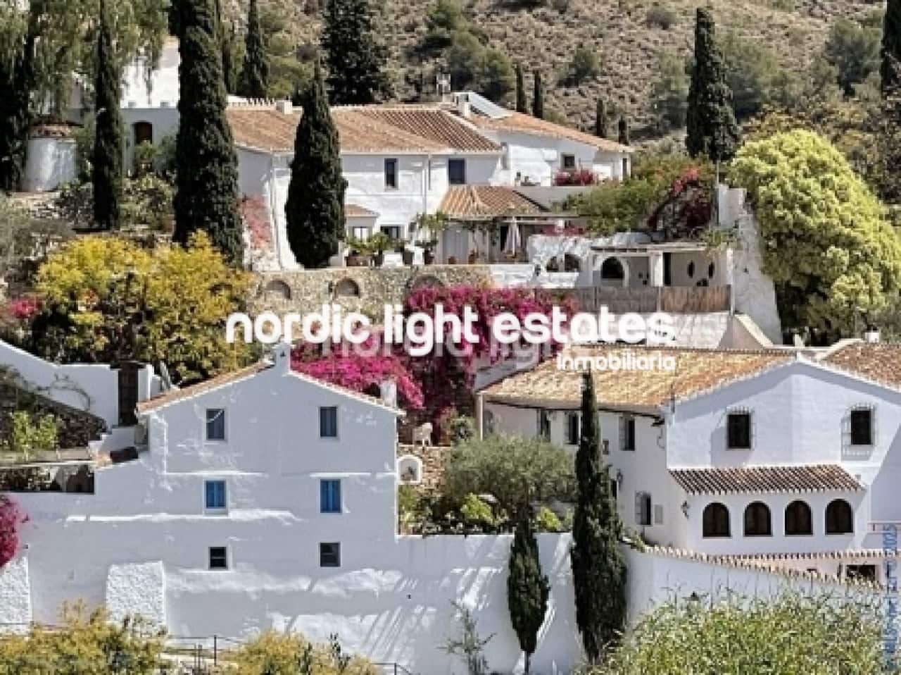 6 soverom Villa til salgs i Frigiliana med svømmebasseng garasje - € 1 250 000 (Ref: 9314419)