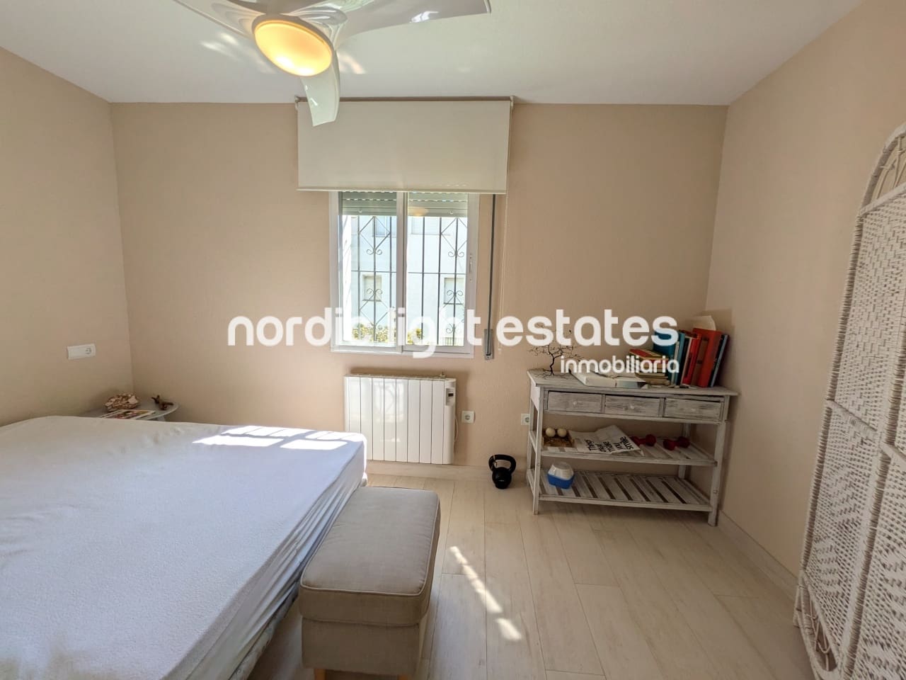 3 soveværelse Semi-Rækkehus til salg i Torrox-Costa med swimmingpool - € 599.000 (Ref: 9319626)