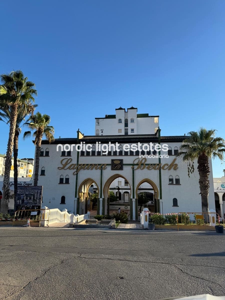 3 soveværelse Semi-Rækkehus til salg i Torrox-Costa med swimmingpool - € 599.000 (Ref: 9319626)