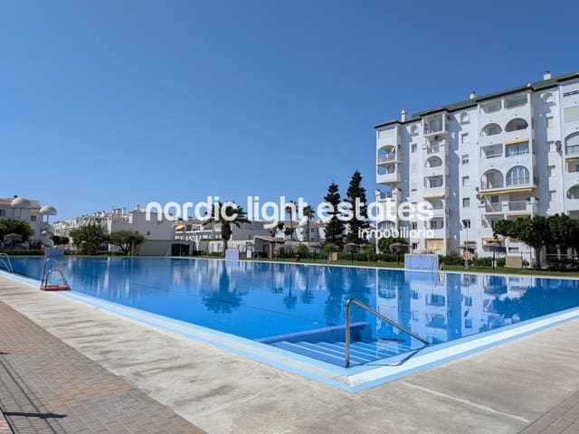 3 sypialnia Dom blizniak na sprzedaż w Torrox-Costa, Torrox z basenem - 599 000 € (Ref: 9319626)