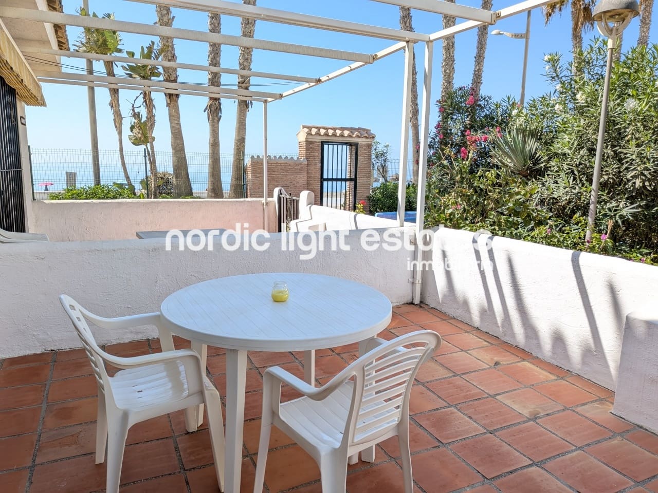 3 soveværelse Semi-Rækkehus til salg i Torrox-Costa med swimmingpool - € 599.000 (Ref: 9319626)