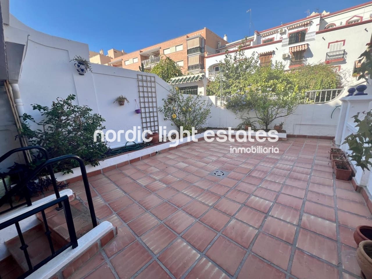 2 bedroom Apartment for sale in Nerja - € 210,000 (Ref: 9331814)