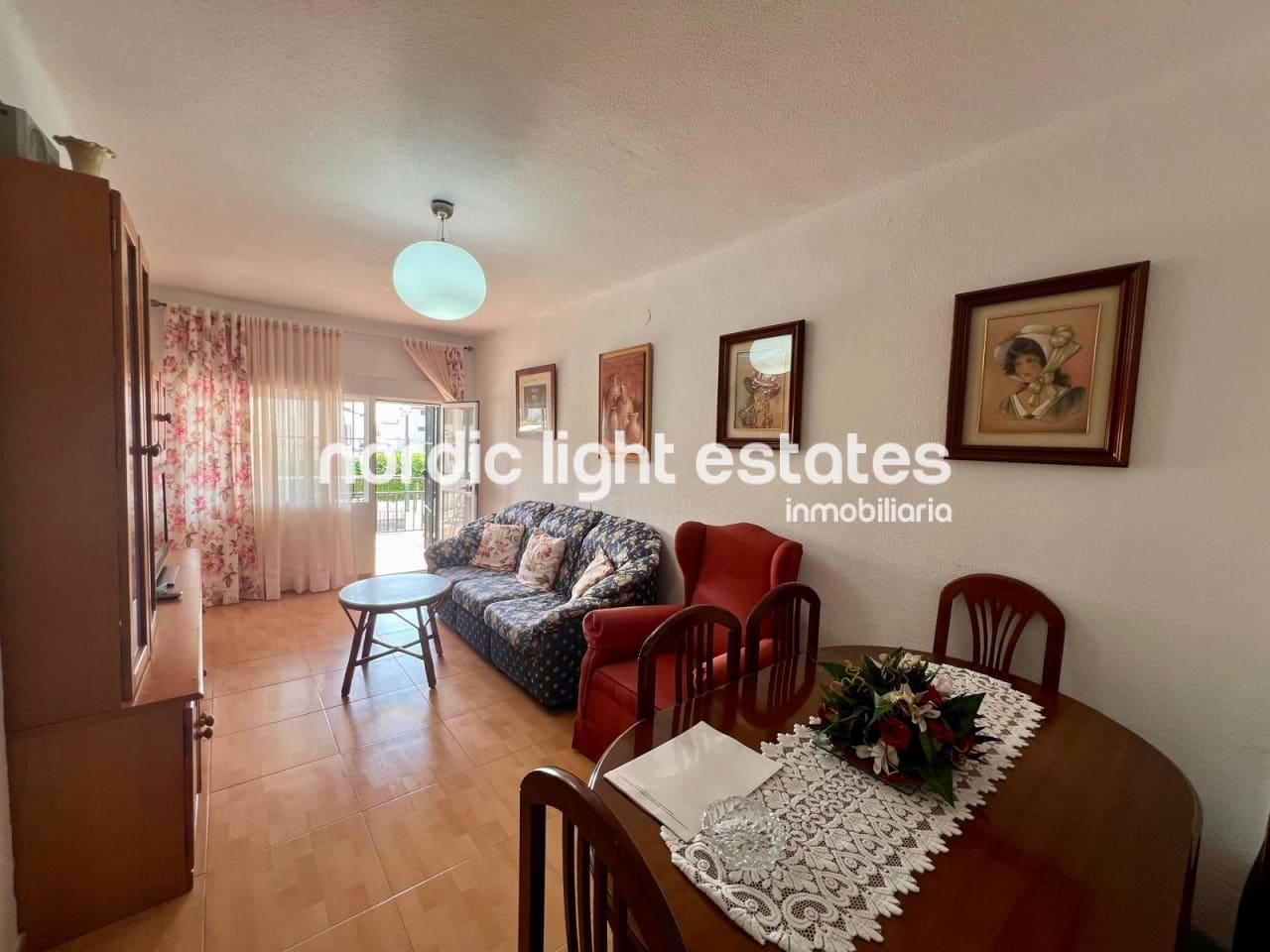 2 soverom Leilighet til salgs i Nerja med svømmebasseng garasje - € 279 000 (Ref: 9336886)