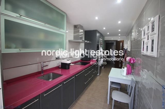 3 sypialnia Mieszkanie na sprzedaż w Caleta de Vélez, Vélez-Málaga - 289 000 € (Ref: 9336887)