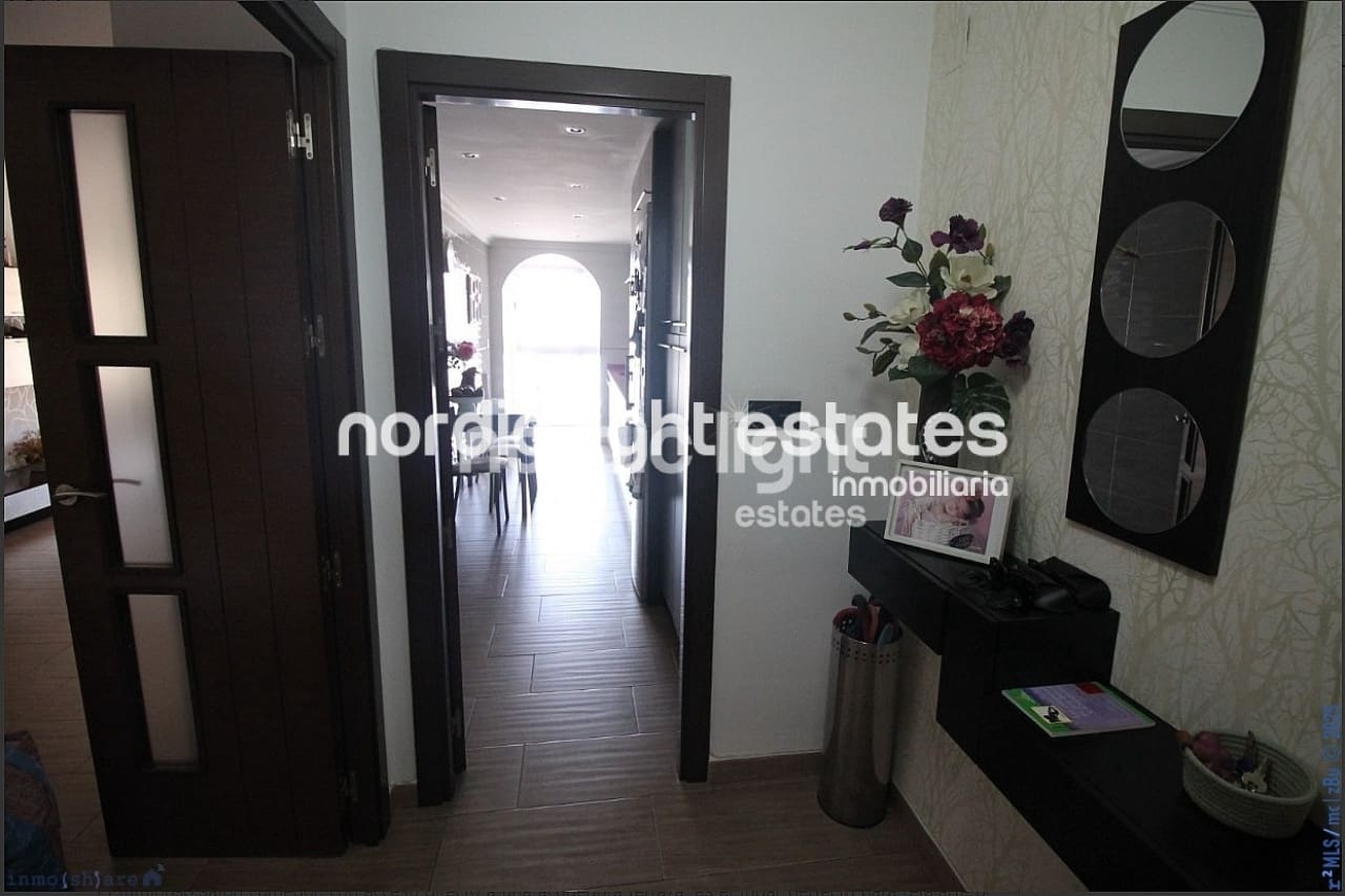 3 bedroom Flat for sale in Caleta de Velez - € 289,000 (Ref: 9336887)