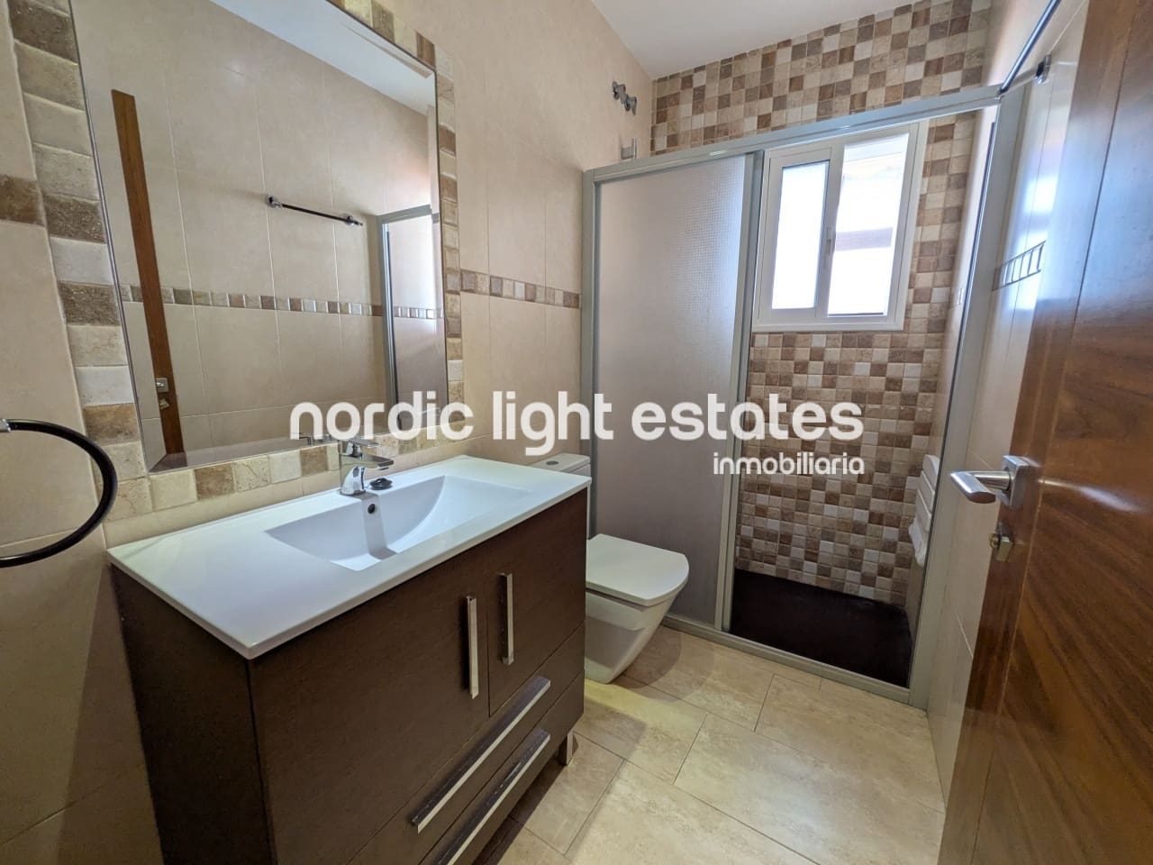 4 sypialnia Dom blizniak na sprzedaż w Nerja z basenem - 365 000 € (Ref: 9340008)