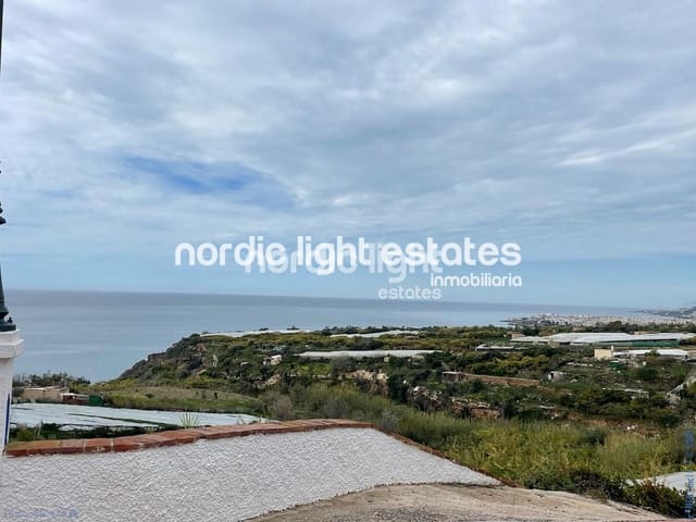 4 soveværelse Semi-Rækkehus til salg i Nerja med swimmingpool - € 365.000 (Ref: 9340008)