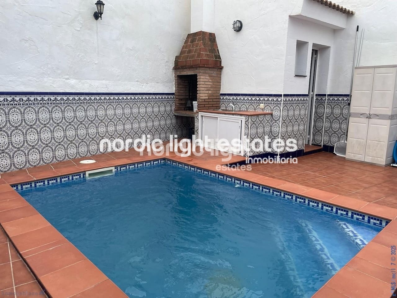 4 sypialnia Dom blizniak na sprzedaż w Nerja z basenem - 365 000 € (Ref: 9340008)