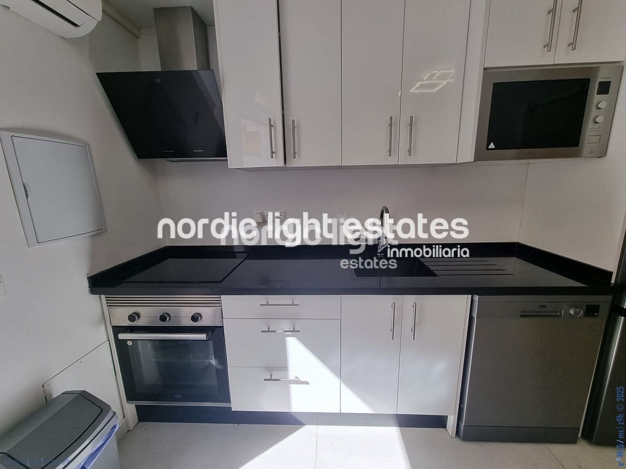 Studio for sale in Torrox-Costa - € 167,000 (Ref: 9348063)