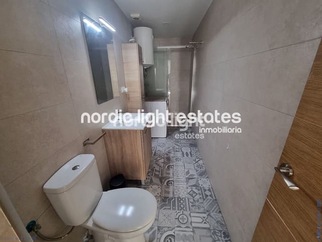 Studio for sale in Torrox-Costa, Torrox - € 167,000 (Ref: 9348063)