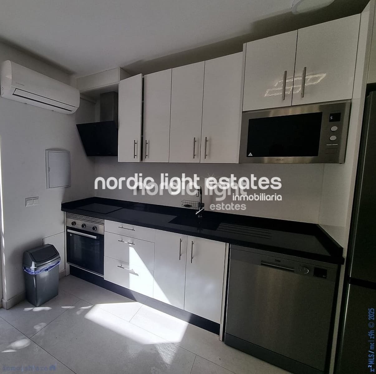 Studio for sale in Torrox-Costa - € 167,000 (Ref: 9348063)