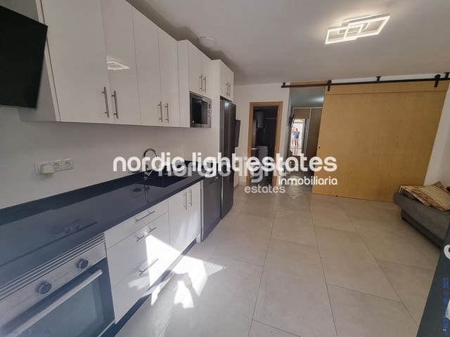 Studio for sale in Torrox-Costa, Torrox - € 167,000 (Ref: 9348063)