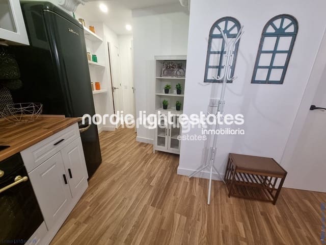 2 makuuhuone Huoneisto myytävänä paikassa Centro, Nerja - 249 000 € (Ref: 9360576)