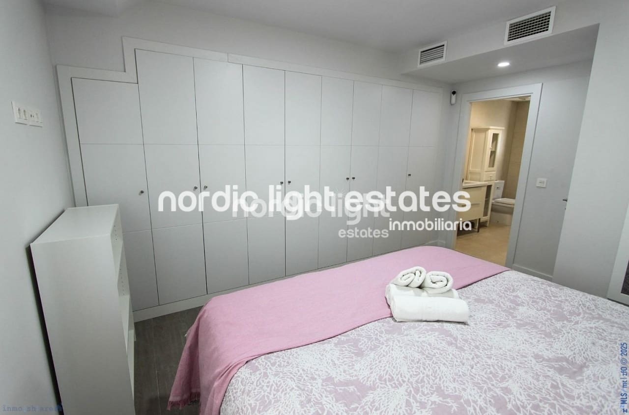 2 soveværelse Penthouse til salg i Torrox-Costa med swimmingpool garage - € 850.000 (Ref: 9362964)