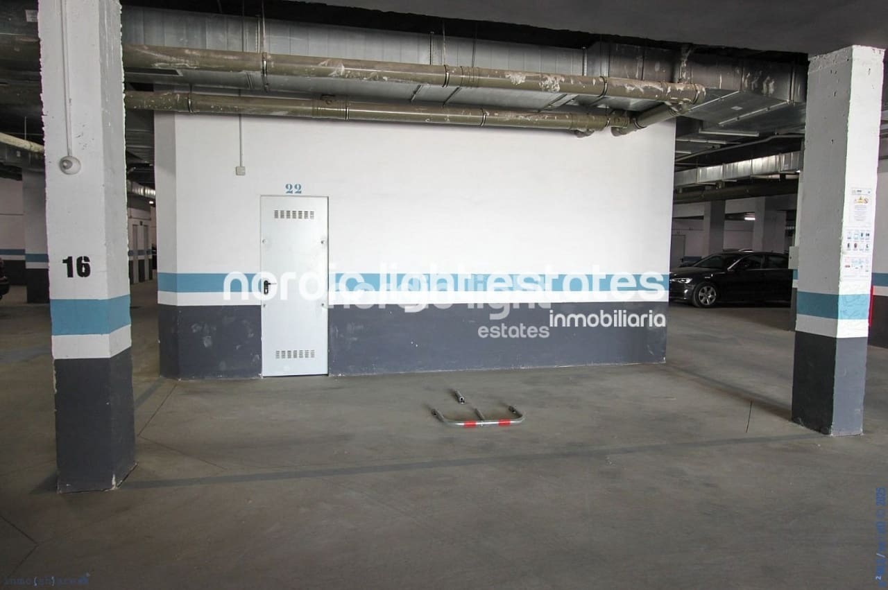 2 soveværelse Penthouse til salg i Torrox-Costa med swimmingpool garage - € 850.000 (Ref: 9362964)