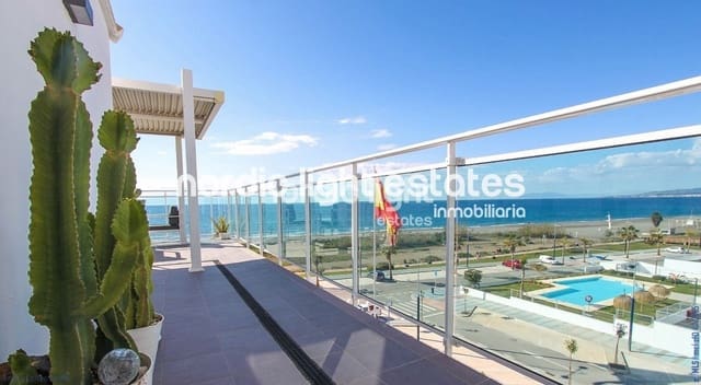 2 soverom Penthouse til salgs i Torrox-Costa, Torrox med svømmebasseng garasje - € 850 000 (Ref: 9362964)