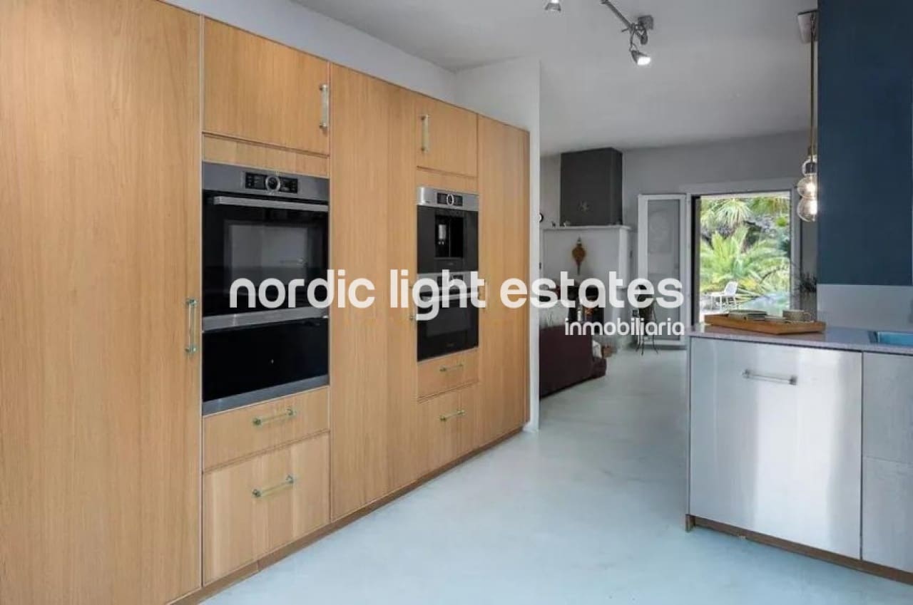 3 soveværelse Finca/Landehus til salg i Frigiliana med garage - € 795.000 (Ref: 9363116)