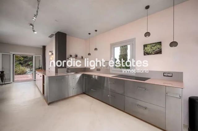 3 soveværelse Finca/Landehus til salg i Frigiliana med garage - € 795.000 (Ref: 9363116)