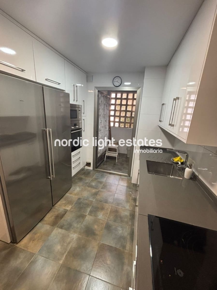 3 bedroom Apartment for sale in Rincon de la Victoria with pool garage - € 399,000 (Ref: 9369220)