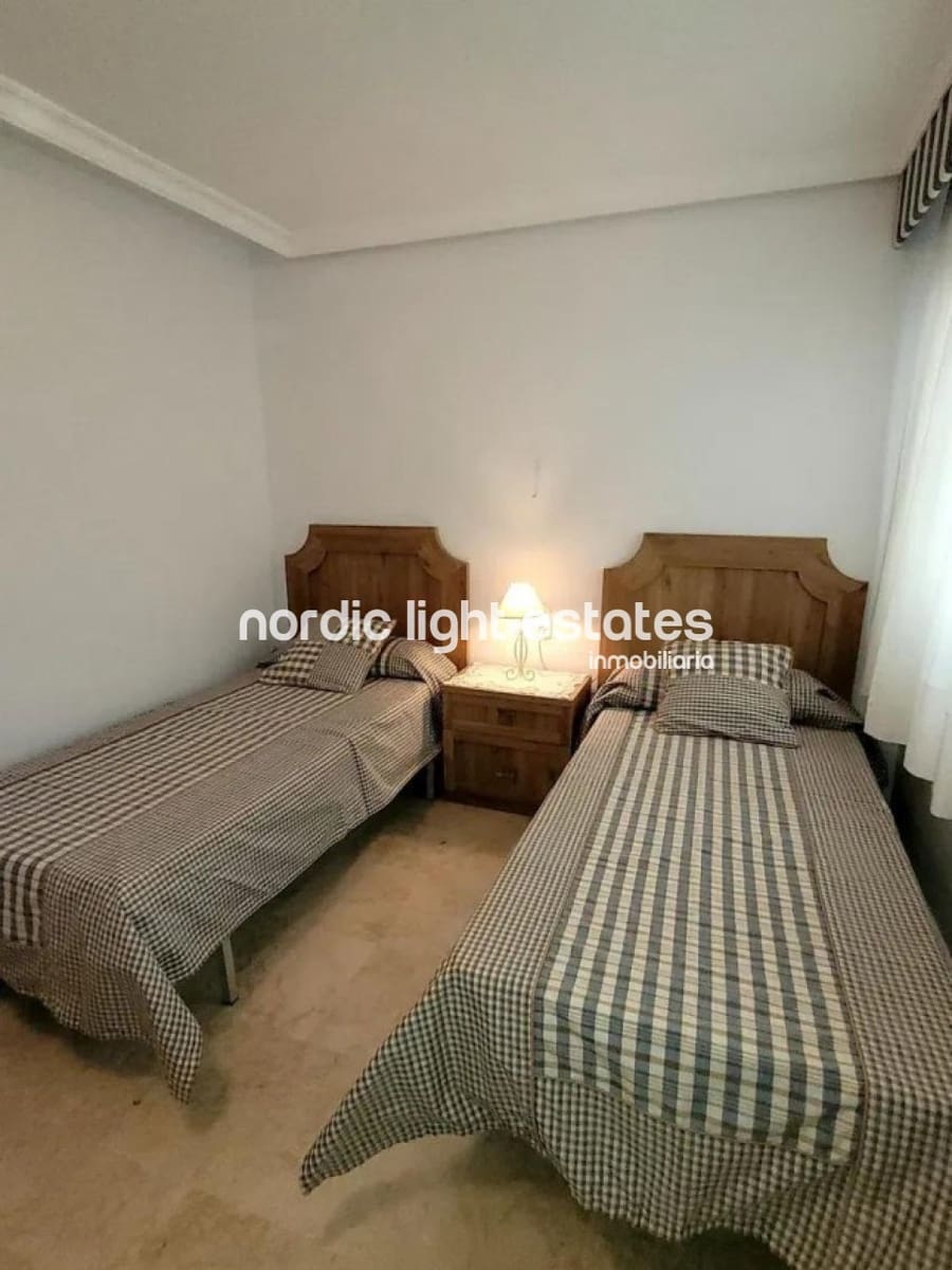 2 bedroom Apartment for sale in Almunecar with pool garage - € 390,000 (Ref: 9371123)