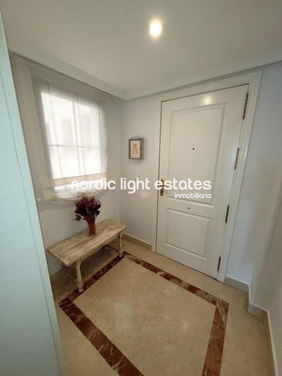 2 bedroom Apartment for sale in Almunecar with pool garage - € 390,000 (Ref: 9371123)