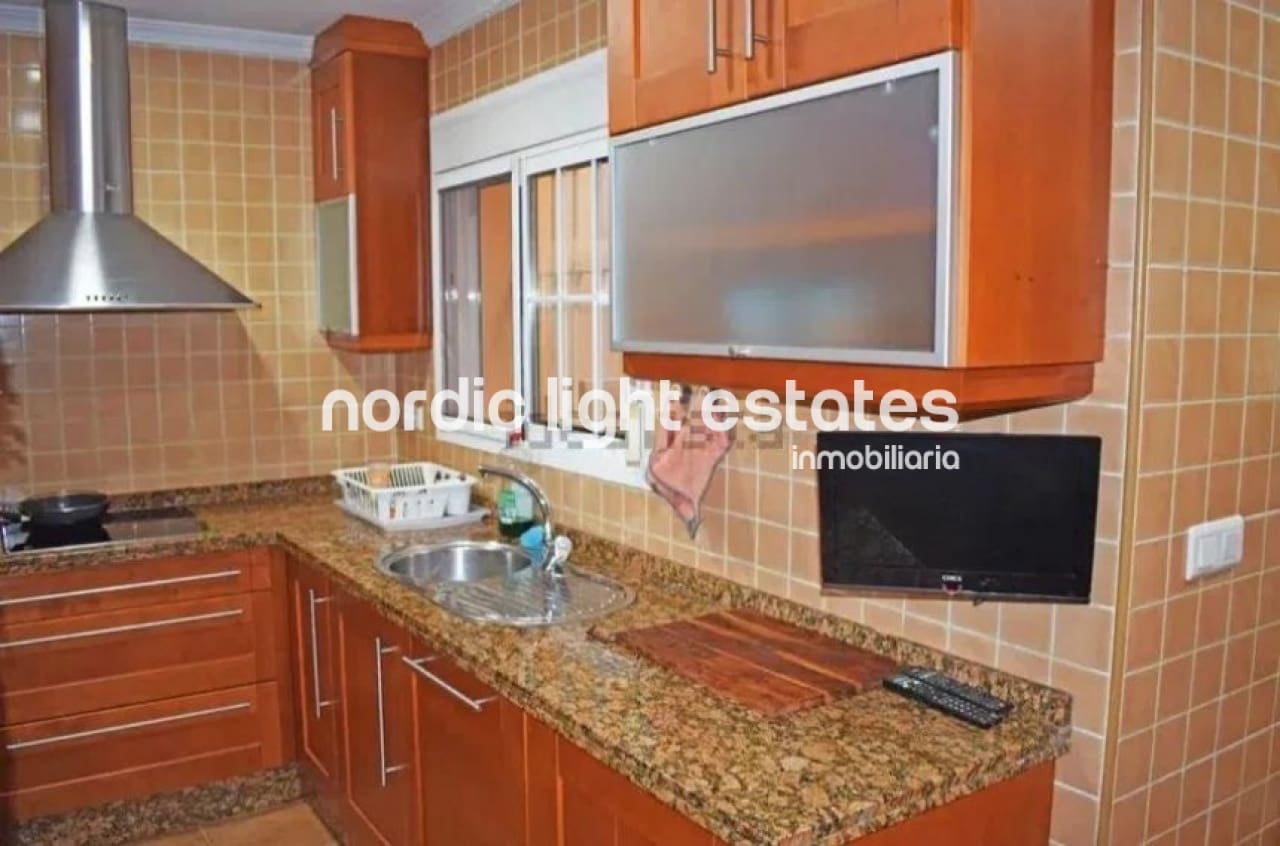 3 camera da letto Villetta Bifamiliare in vendita in Malaga citta - 370.000 € (Rif: 9383718)