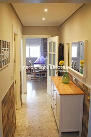 3 camera da letto Villetta Bifamiliare in vendita in Malaga città - 370.000 € (Rif: 9383718)