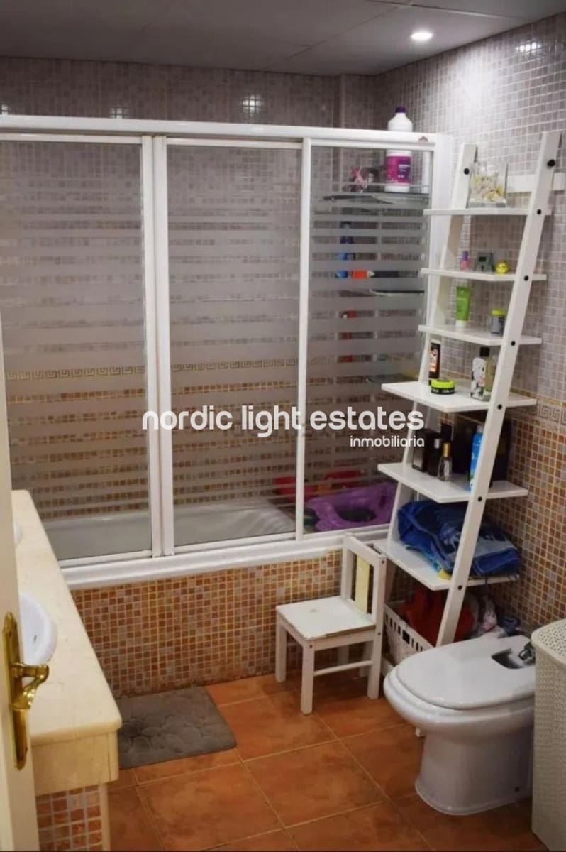 3 camera da letto Villetta Bifamiliare in vendita in Malaga citta - 370.000 € (Rif: 9383718)