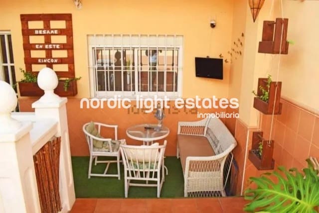 3 camera da letto Villetta Bifamiliare in vendita in Malaga città - 370.000 € (Rif: 9383718)