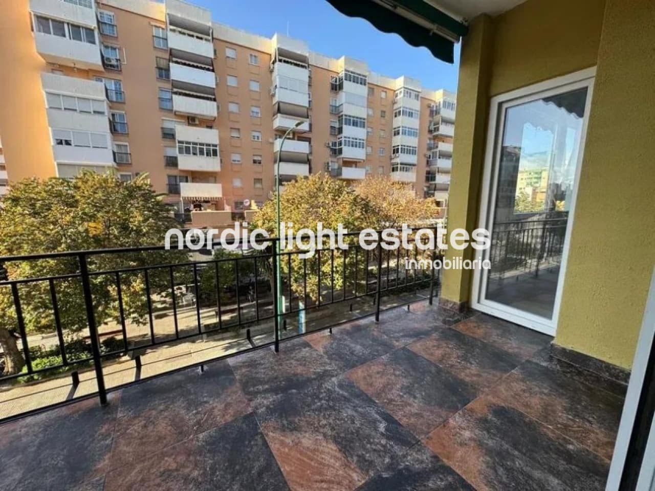 4 bedroom Flat for sale in Malaga city - € 414,000 (Ref: 9386428)