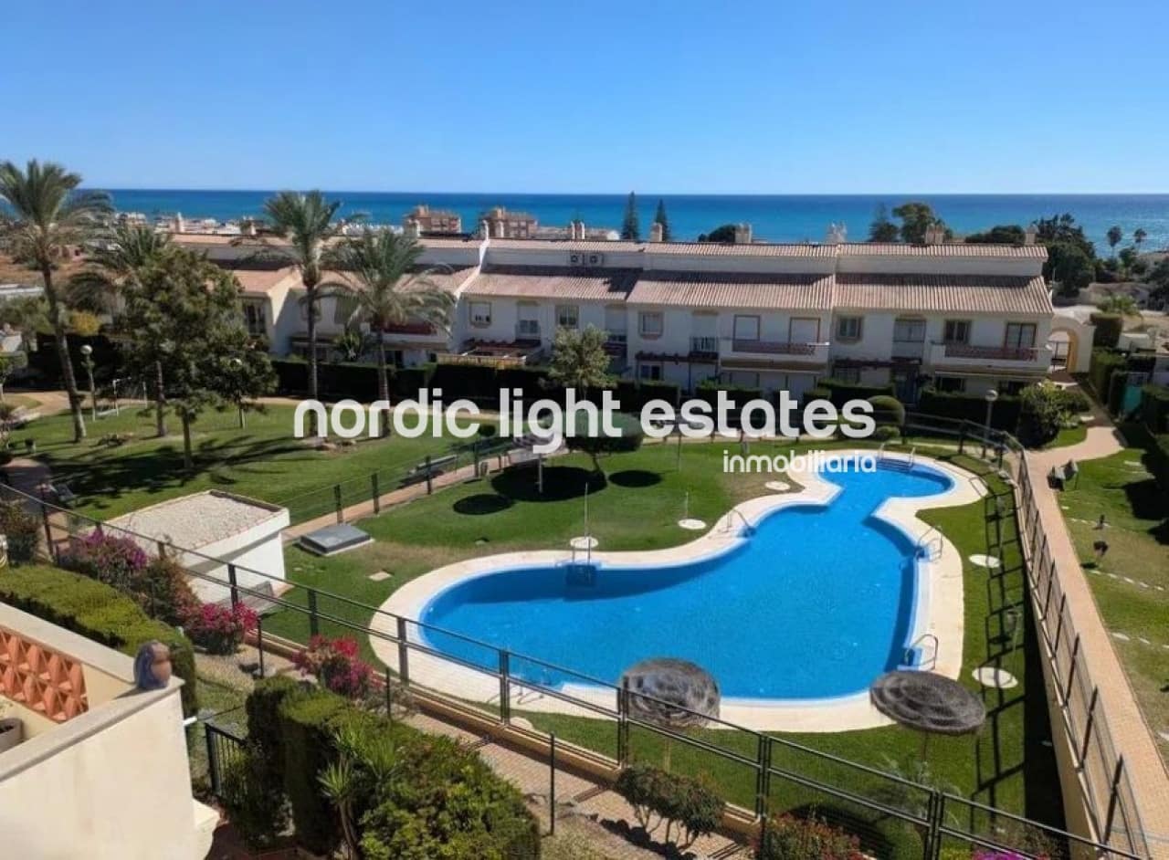 4 soverom Kjedet enebolig til salgs i Rincon de la Victoria med svømmebasseng - € 545 000 (Ref: 9386663)