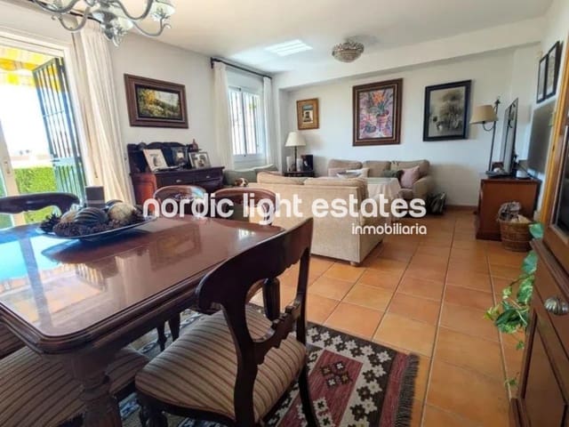 4 soverom Kjedet enebolig til salgs i Rincón de la Victoria med svømmebasseng - € 545 000 (Ref: 9386663)