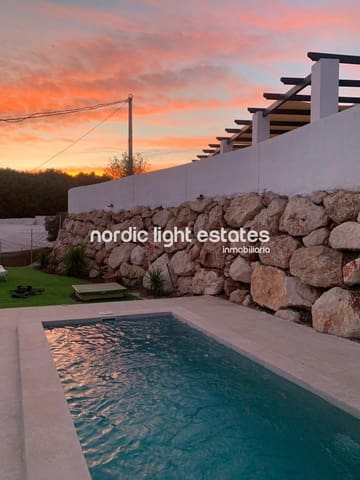 3 soverom Finca/Herregård til leie i Algarrobo med svømmebasseng - € 1 500 (Ref: 9388603)