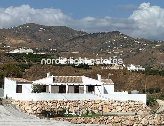 3 soverom Finca/Herregård til leie i Algarrobo med svømmebasseng - € 1 500 (Ref: 9388603)