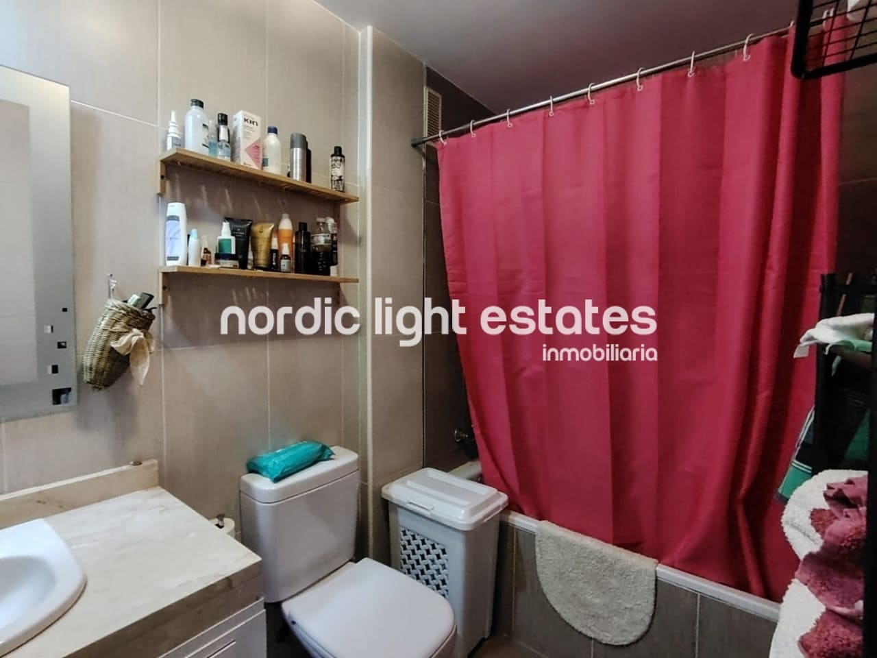 1 soverom Penthouse til salgs i Torrox med svømmebasseng garasje - € 205 000 (Ref: 9389975)
