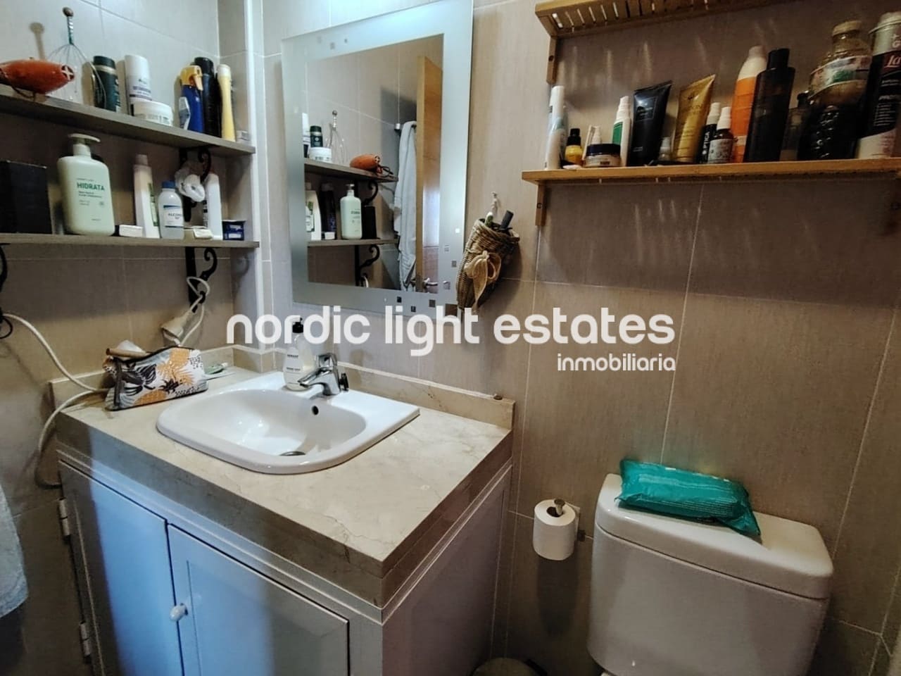 1 soverom Penthouse til salgs i Torrox med svømmebasseng garasje - € 205 000 (Ref: 9389975)