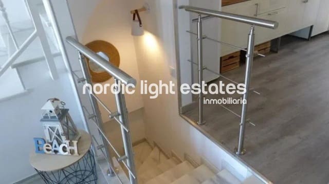 4 makuuhuone Paritalo myytävänä paikassa Chilches, Vélez-Málaga mukana 
autotalli - 510 000 € (Ref: 9397797)