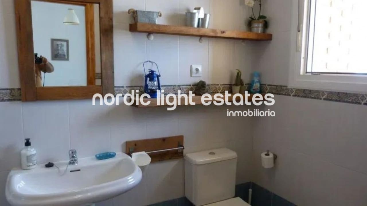 4 makuuhuone Paritalo myytävänä paikassa Chilches mukana 
autotalli - 510 000 € (Ref: 9397797)