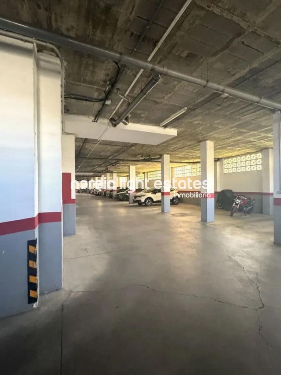 3 soverom Leilighet til salgs i Malaga by med svømmebasseng garasje - € 515 000 (Ref: 9399881)